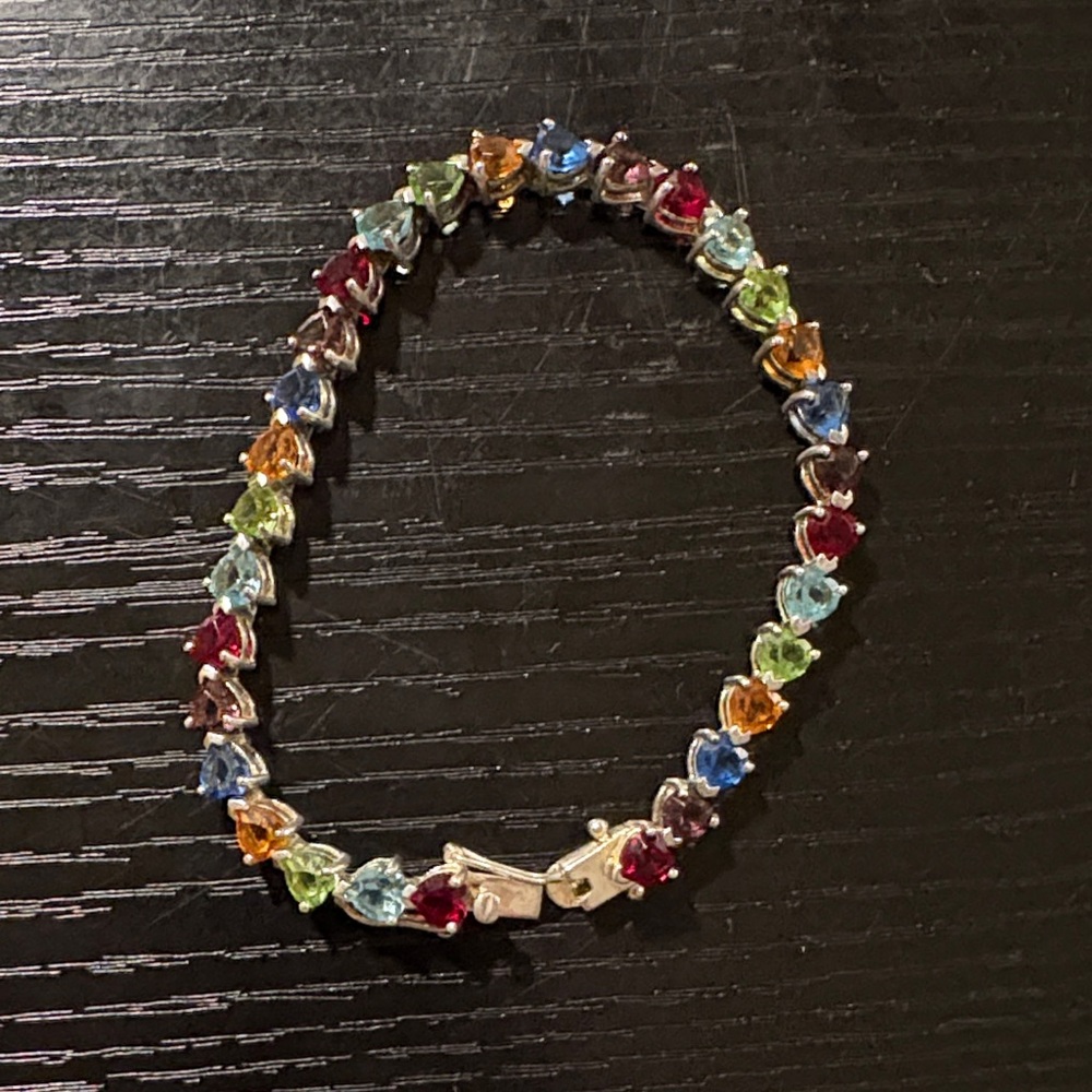 Silver multicolored heart bracelet 7”